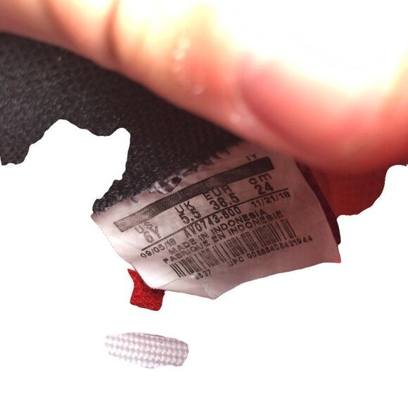 Rare 2018 Nike Air Force 1 Low Mystic Red Black Size 6 - Picture 9 of 16